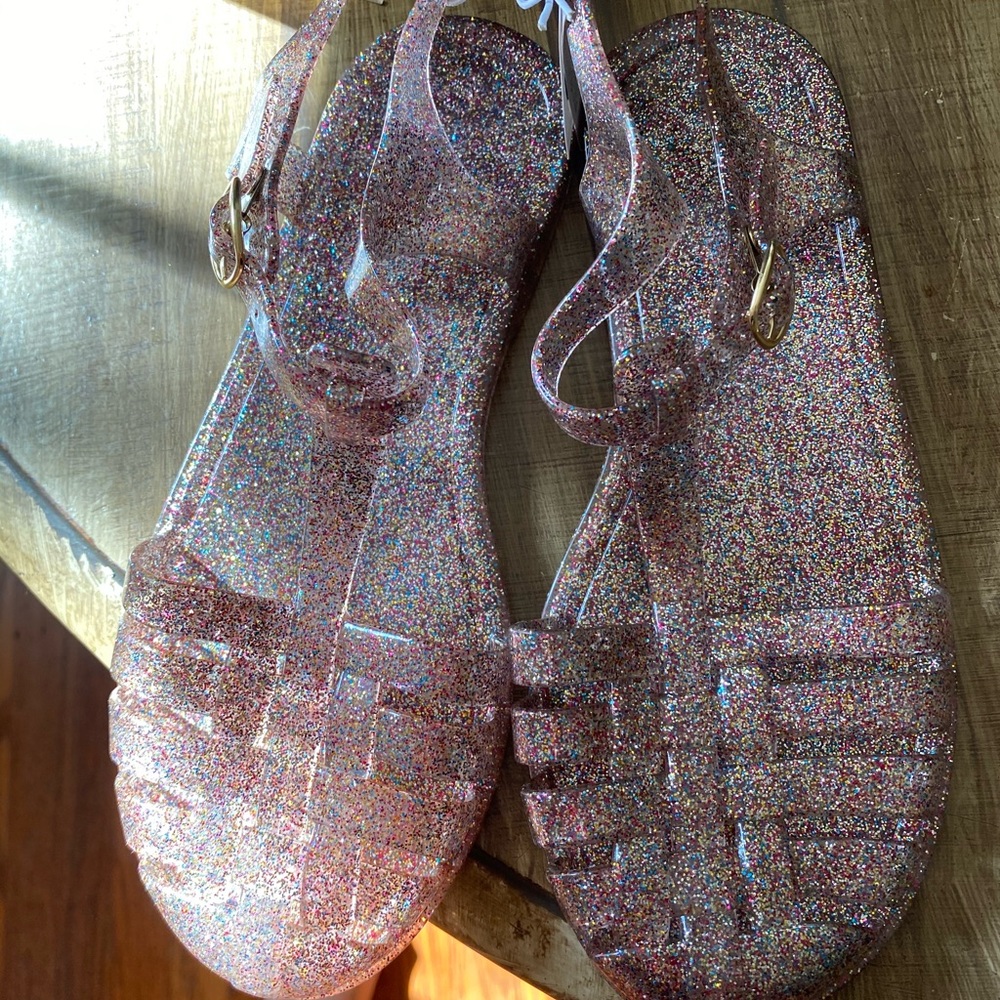Old navy sparkle jelly sandals size 5